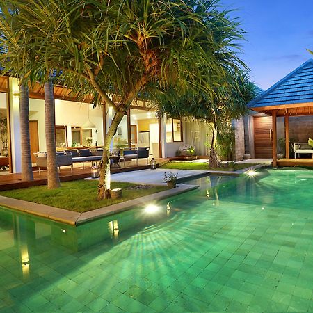 Villa Odyssey Seminyak  Ngoại thất bức ảnh